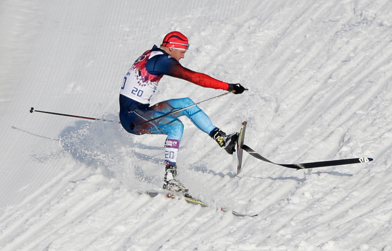 Illustration for article titled Canadian Coach Comes To Rescue Of Russian With Broken Ski